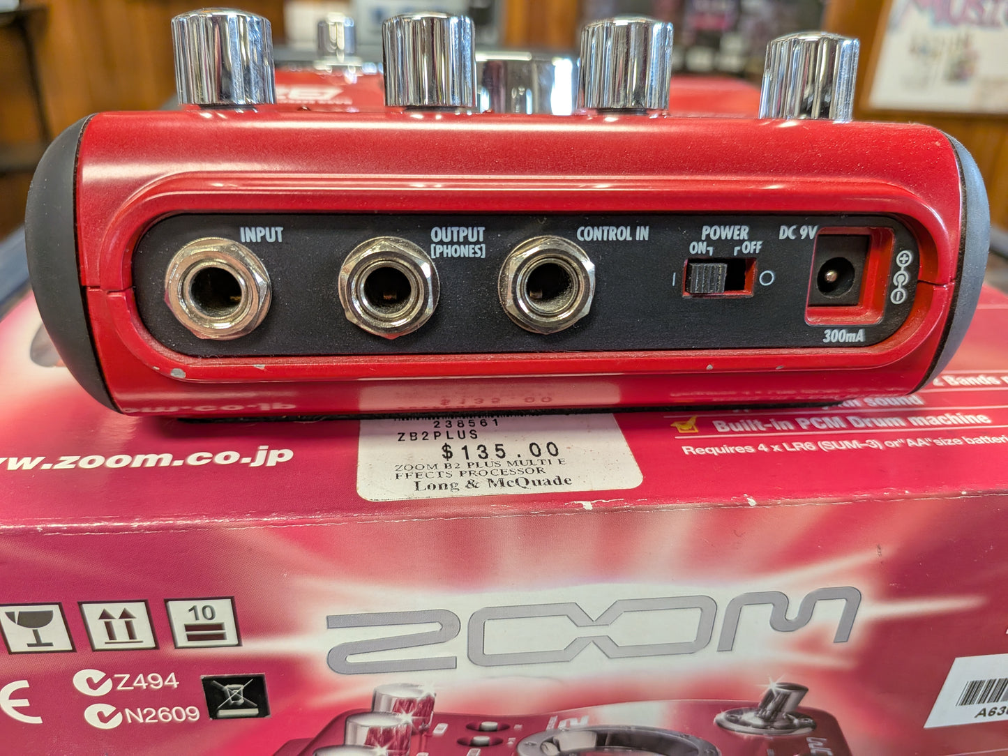 Zoom B2 Bass Multi-Effects Pedal w/Box (Used)