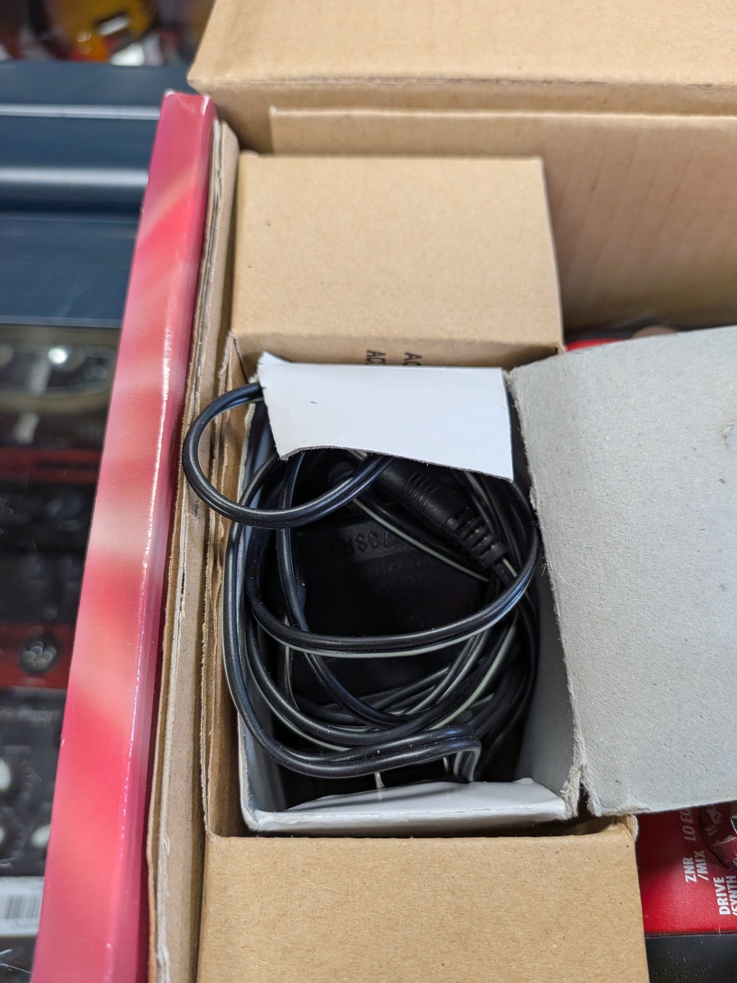 Zoom B2 Bass Multi-Effects Pedal w/Box (Used)
