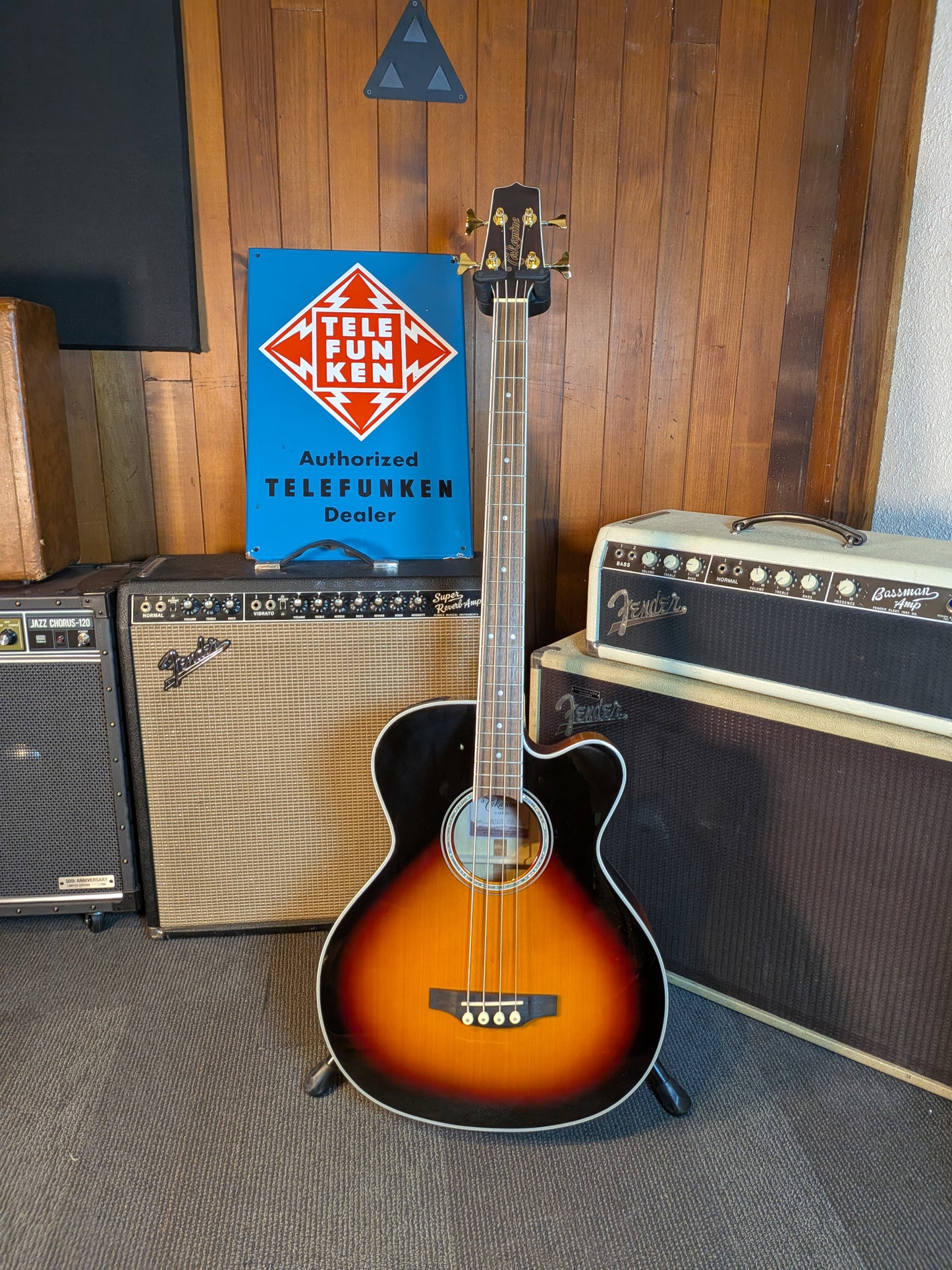 Takamine GB72CE-BSB Acoustic/Electric Bass Guitar - Gloss Brown Sunburst (B-Stock)
