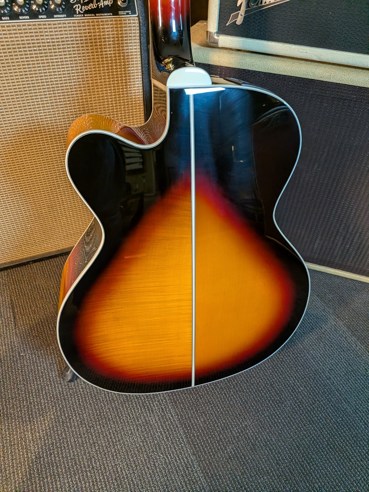 Takamine GB72CE-BSB Acoustic/Electric Bass Guitar - Gloss Brown Sunburst (B-Stock)