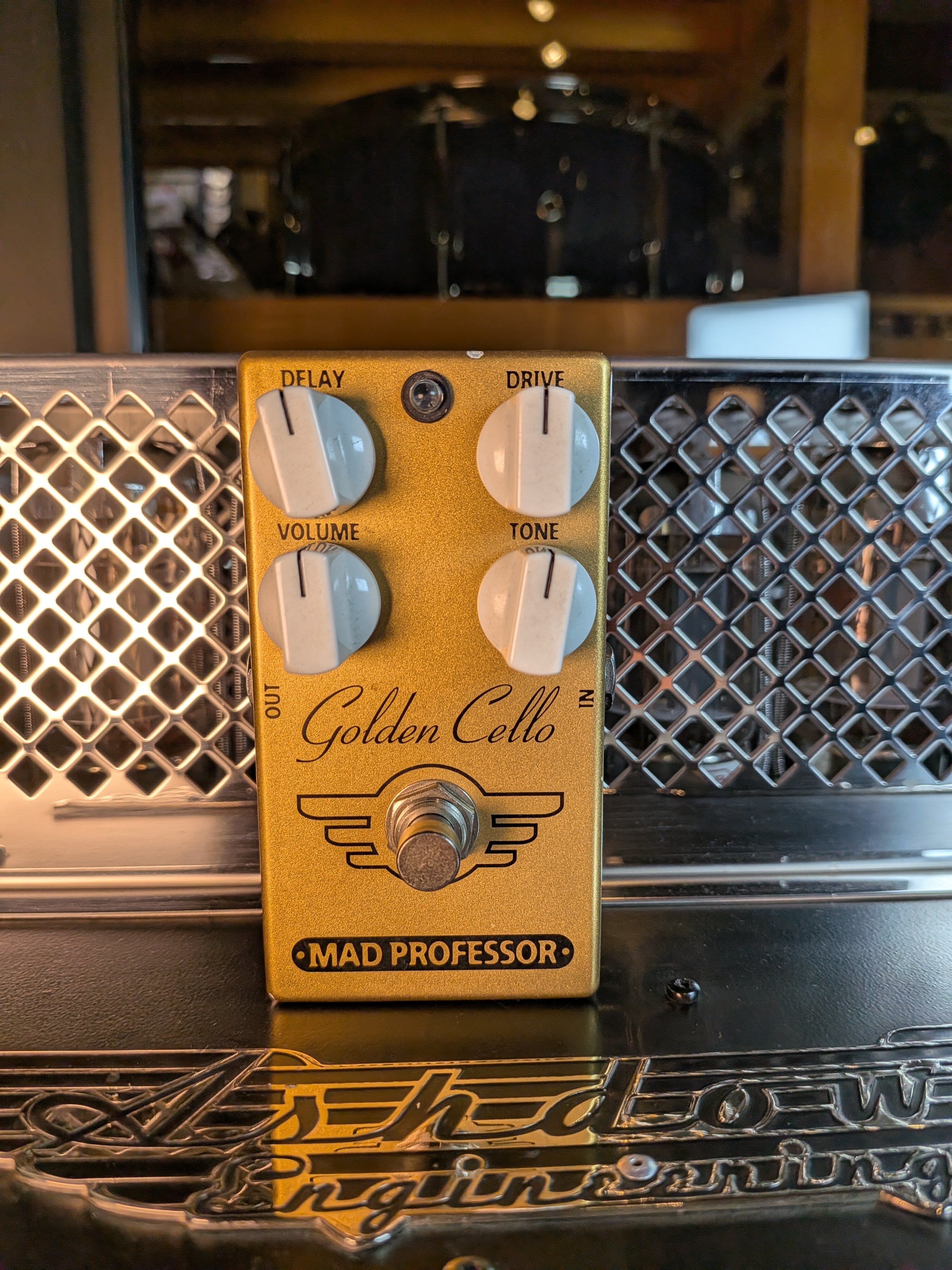 Mad Professor Golden Cello Overdrive/Delay Pedal (Used) – Acoustic