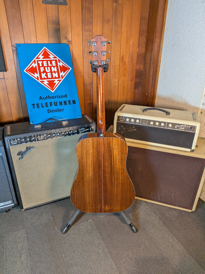Taylor 710 Dreadnought Acoustic/Electric Guitar w/Case (1996)