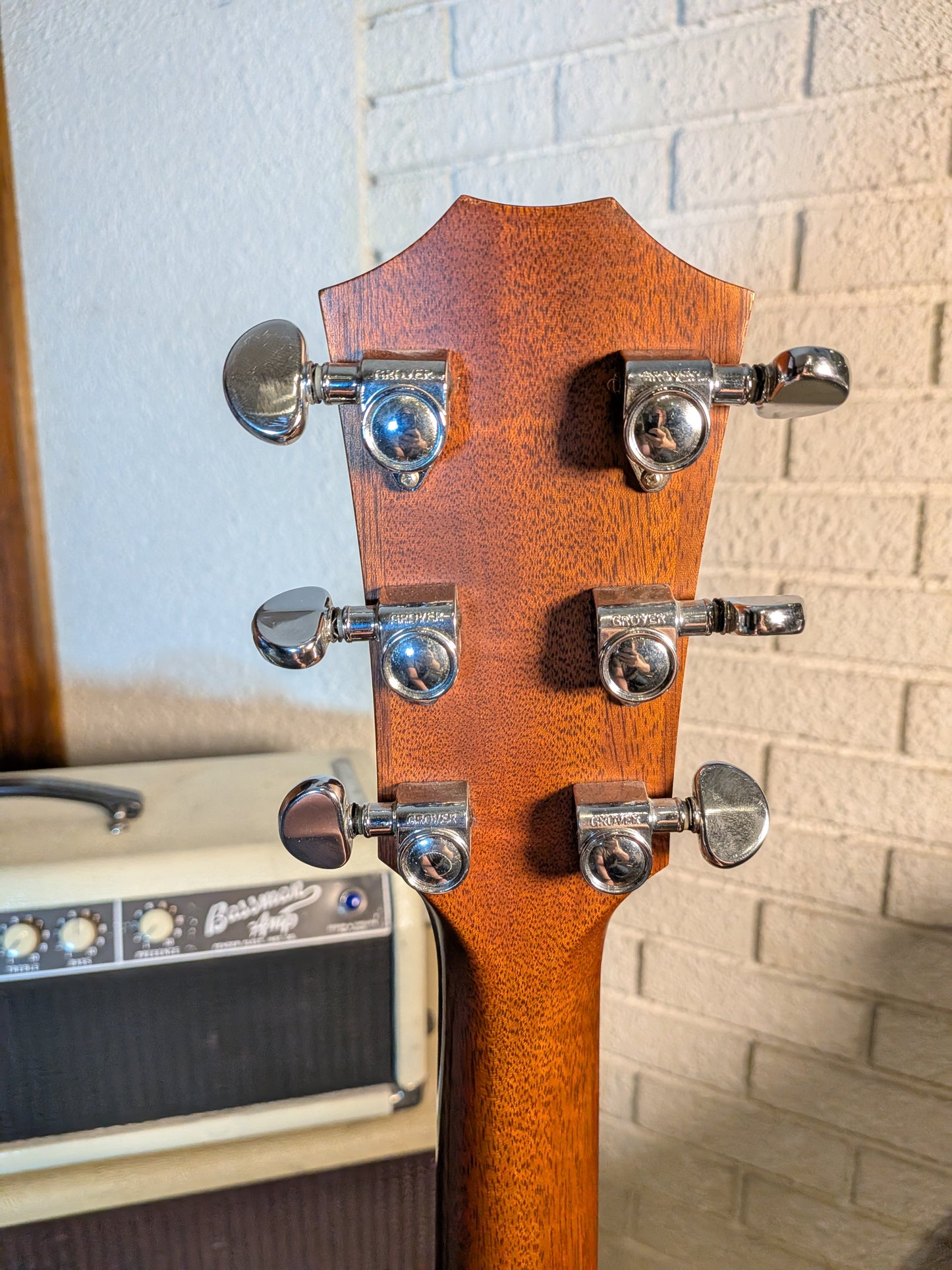 Taylor 710 Dreadnought Acoustic/Electric Guitar w/Case (1996)