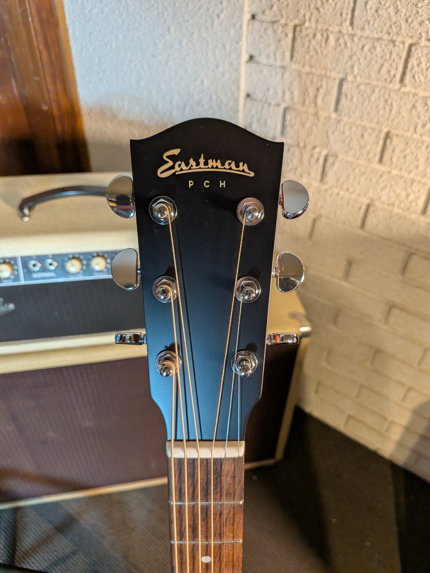 Eastman PCH1 Grand Auditorium Acoustic/Electric Guitar w/Gig Bag - Natural (Serial #M2602864)