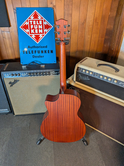 Eastman PCH1 Grand Auditorium Acoustic/Electric Guitar w/Gig Bag - Classic Finish (Serial #M2604947)