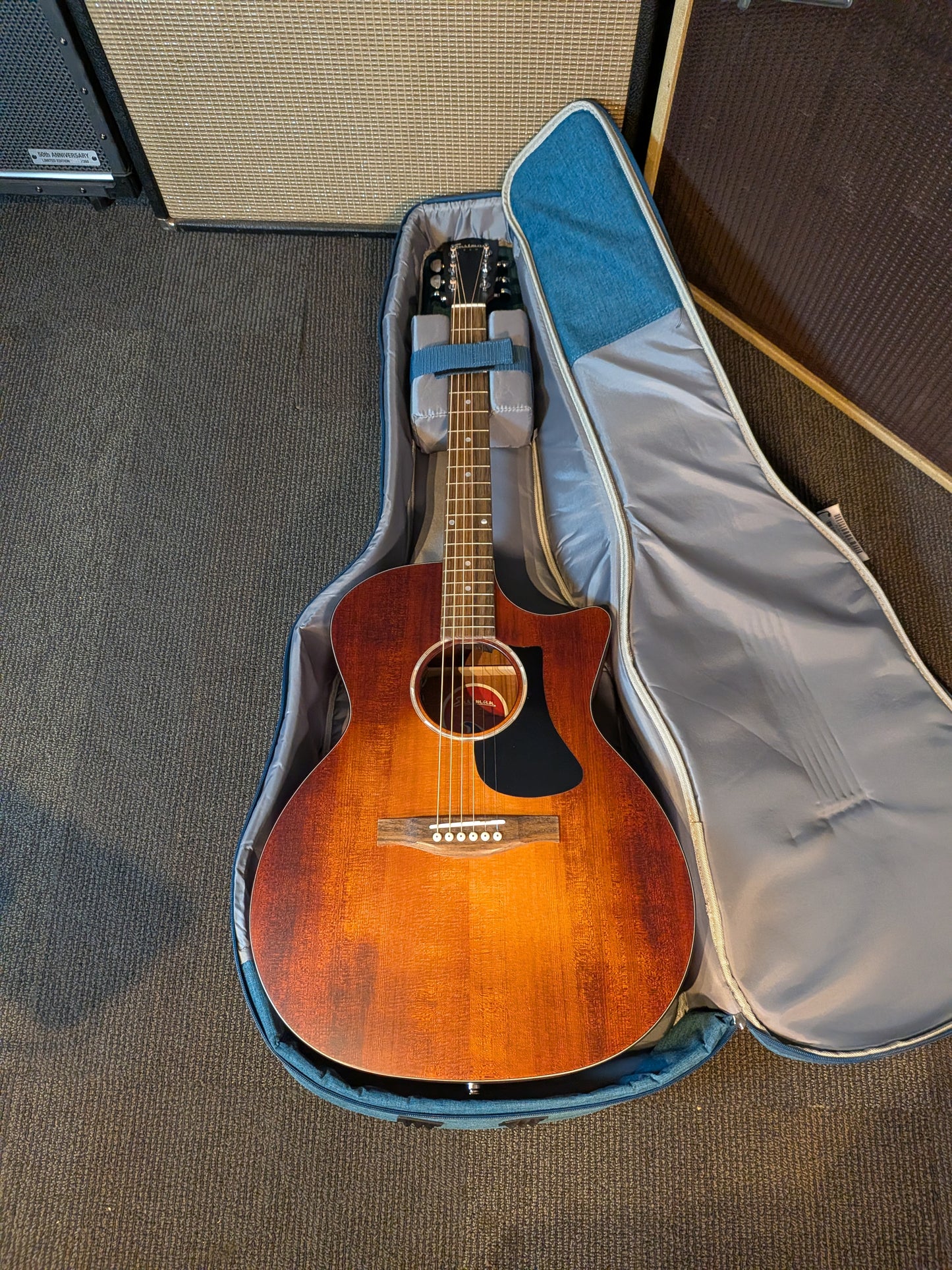 Eastman PCH1 Grand Auditorium Acoustic/Electric Guitar w/Gig Bag - Classic Finish (Serial #M2604947)