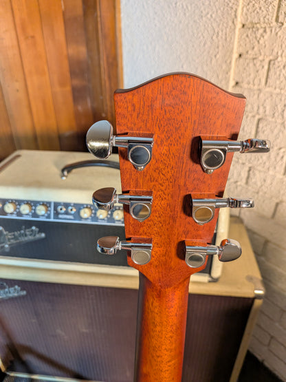 Eastman AC122-1CE Deluxe Acoustic/Electric Guitar w/Gig Bag - Natural (Serial #M2601756)