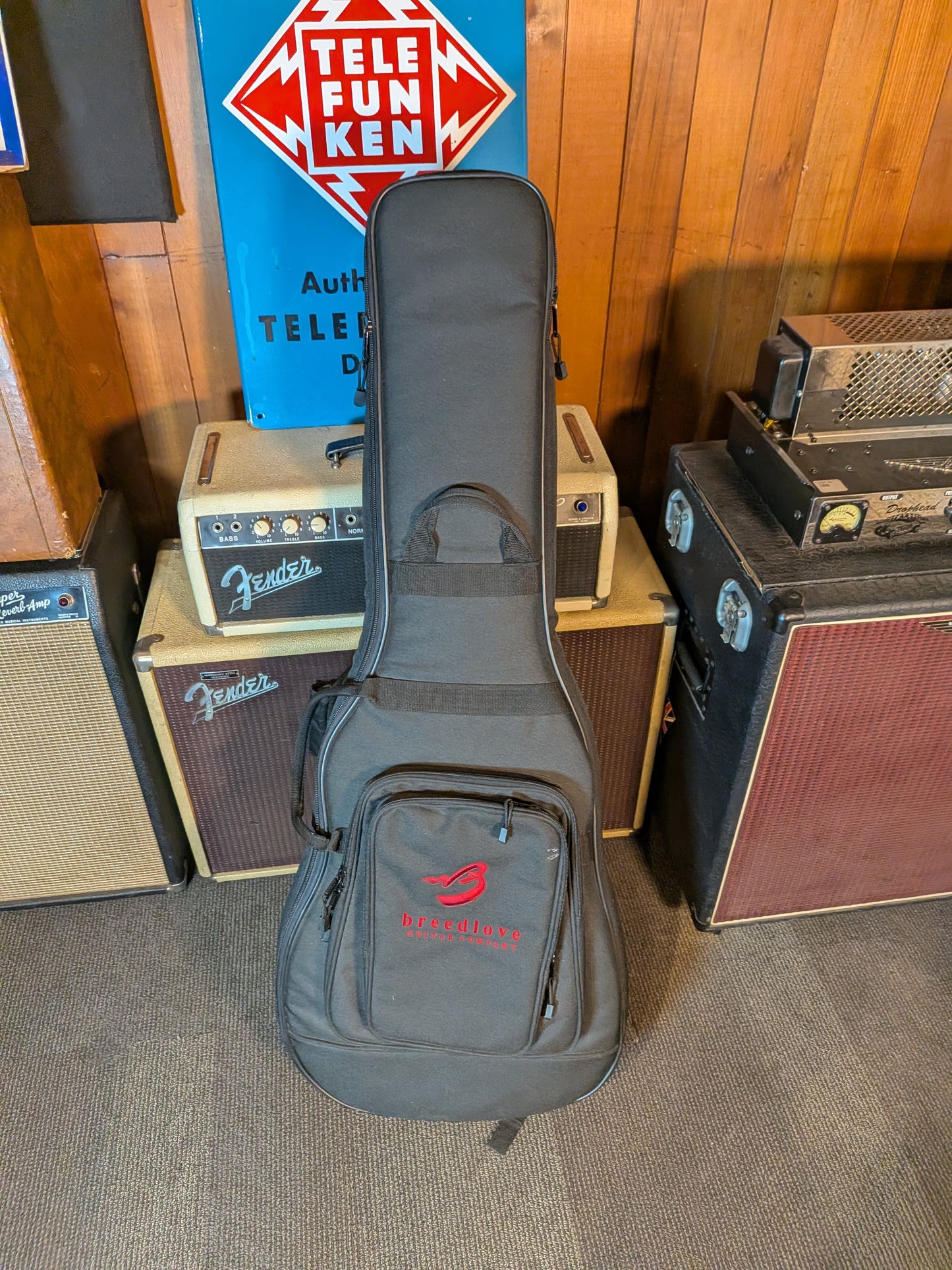 Breedlove AC250/CR Left Handed Acoustic/Electric Guitar w/Gig Bag (2005)