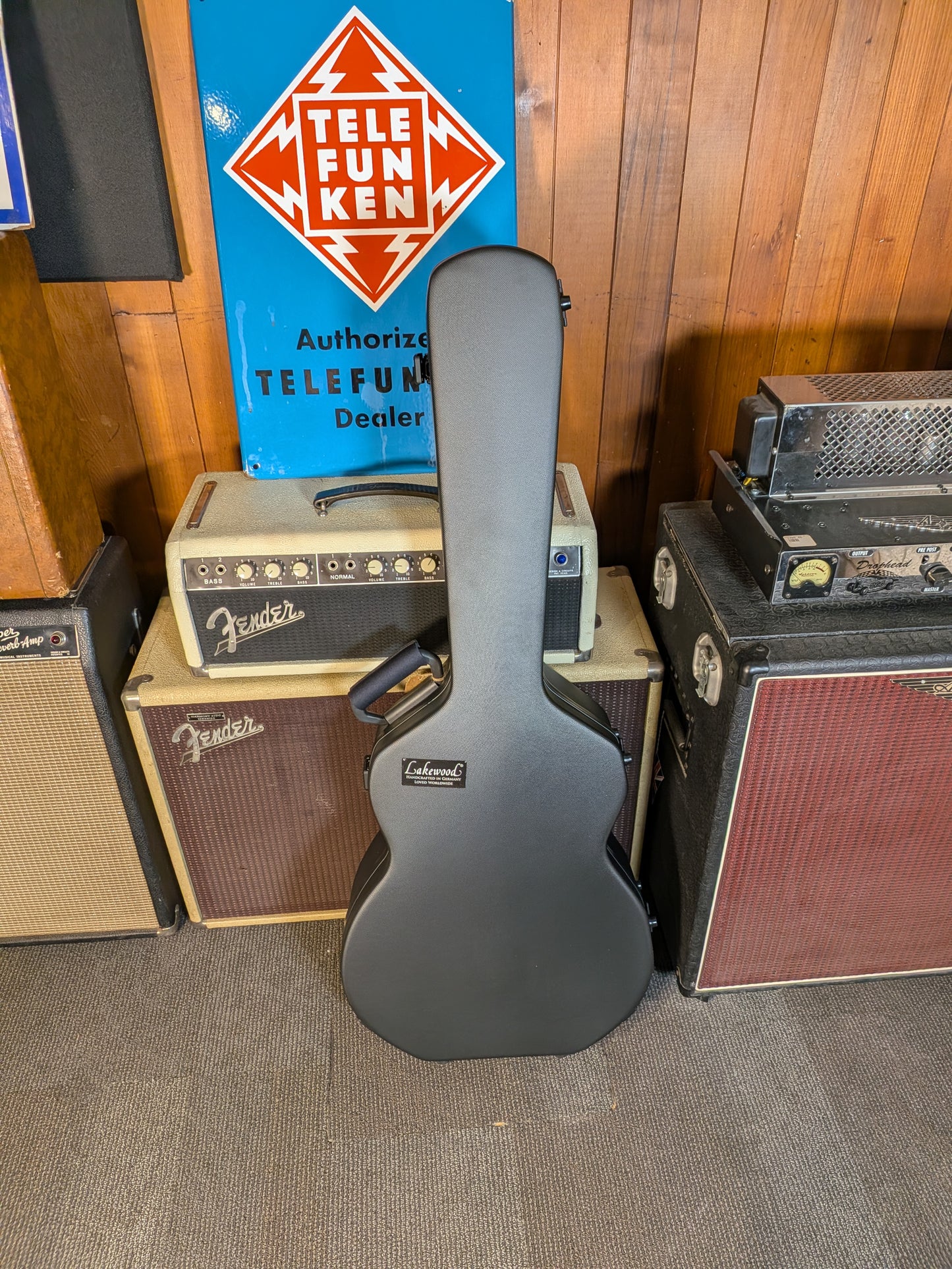 Lakewood M-32 CP Deluxe Acoustic/Electric Guitar w/Case (Serial #37211)