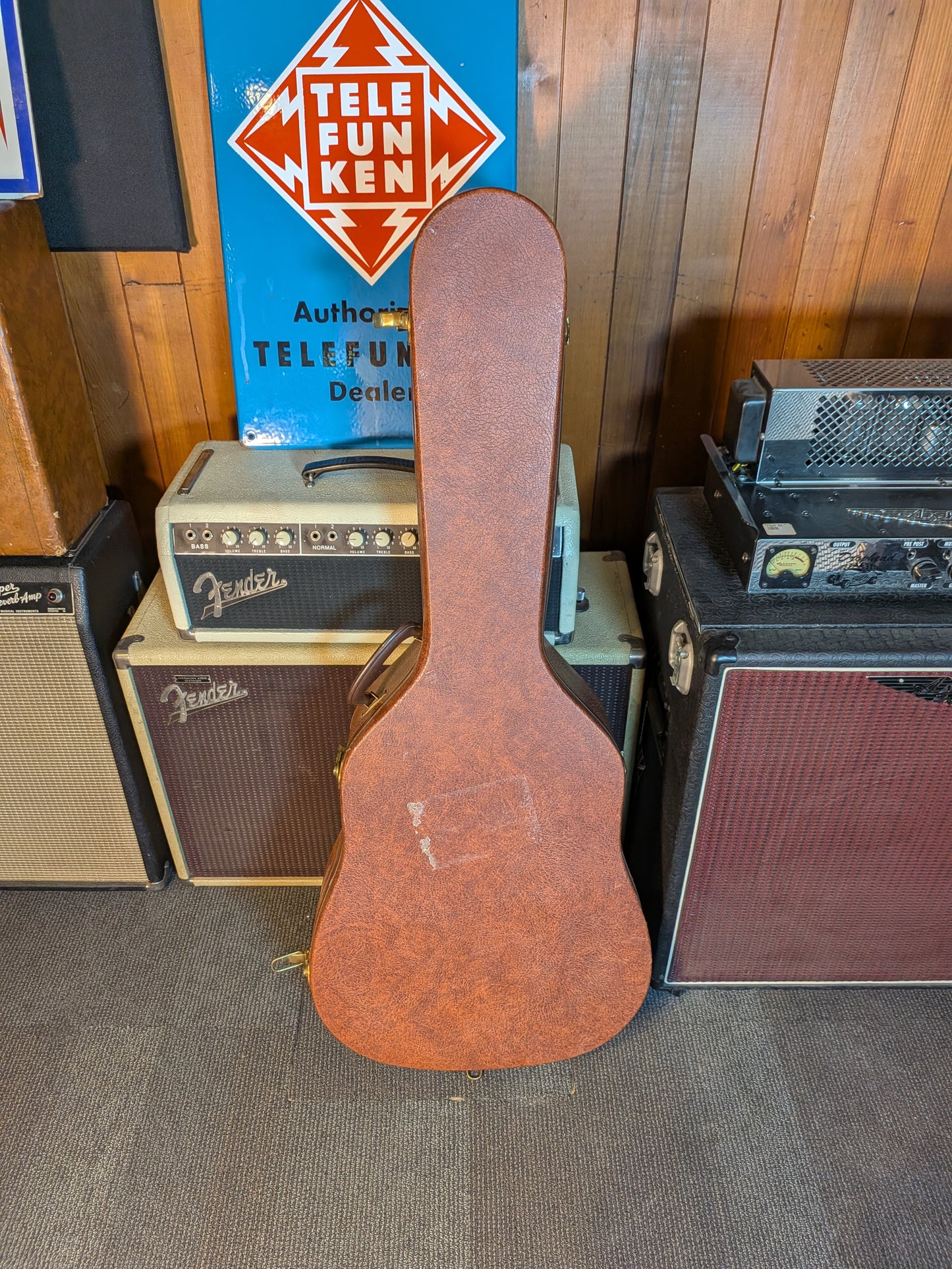 Fender F-240A Dreadnought Acoustic Guitar w/Case - Sunburst (1980's)
