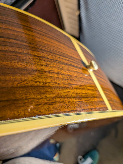 Martin D-35 Dreadnought Acoustic Guitar w/Case (2010)