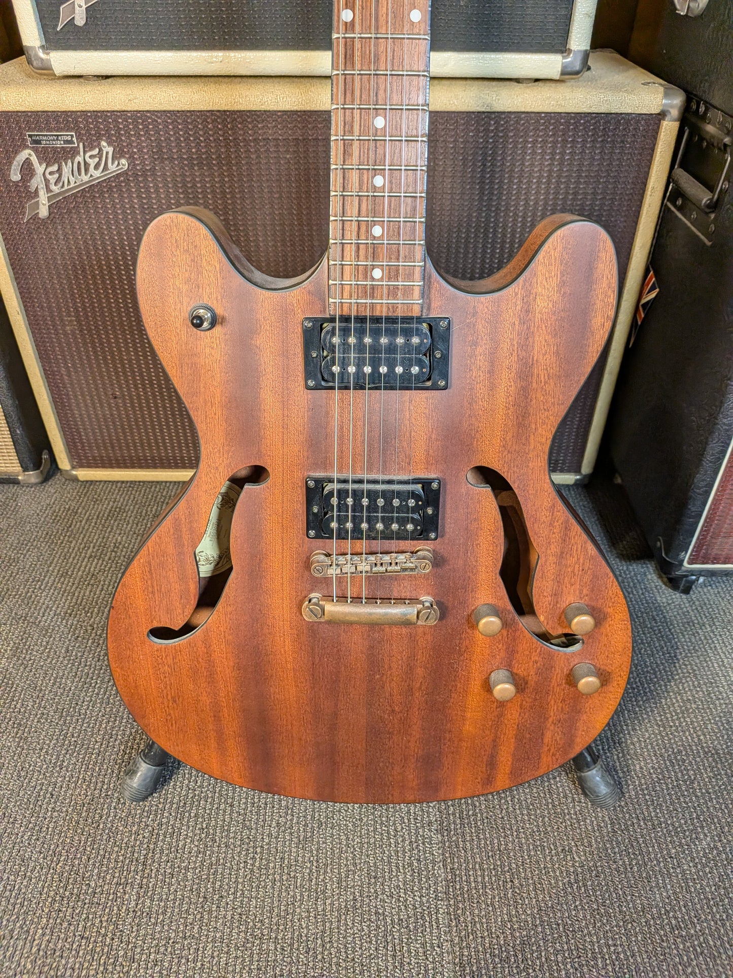 Washburn HB32DM Semi-Hollow Electric Guitar w/Gig Bag - Mahogany (Used)