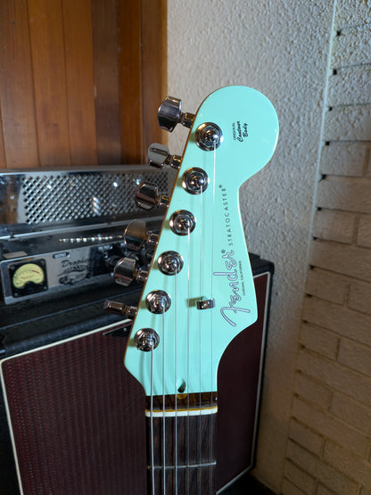 Fender Limited Edition American Professional II Stratocaster w/Case - Surf Green (2024)