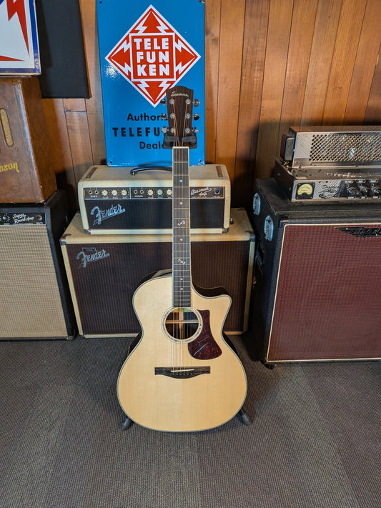Eastman AC422CE Grand Auditorium Acoustic/Electric Guitar w/Case  - Natural (B-Stock Serial #M2125134)