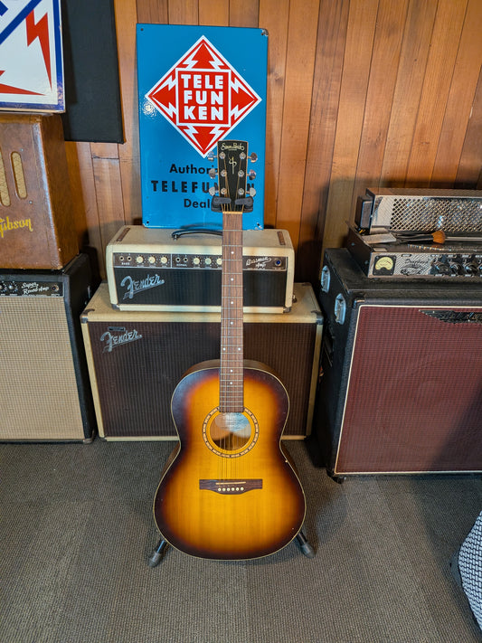 Simon & Patrick Songsmith Folk Acoustic Guitar w/Case - Sunburst (Used)