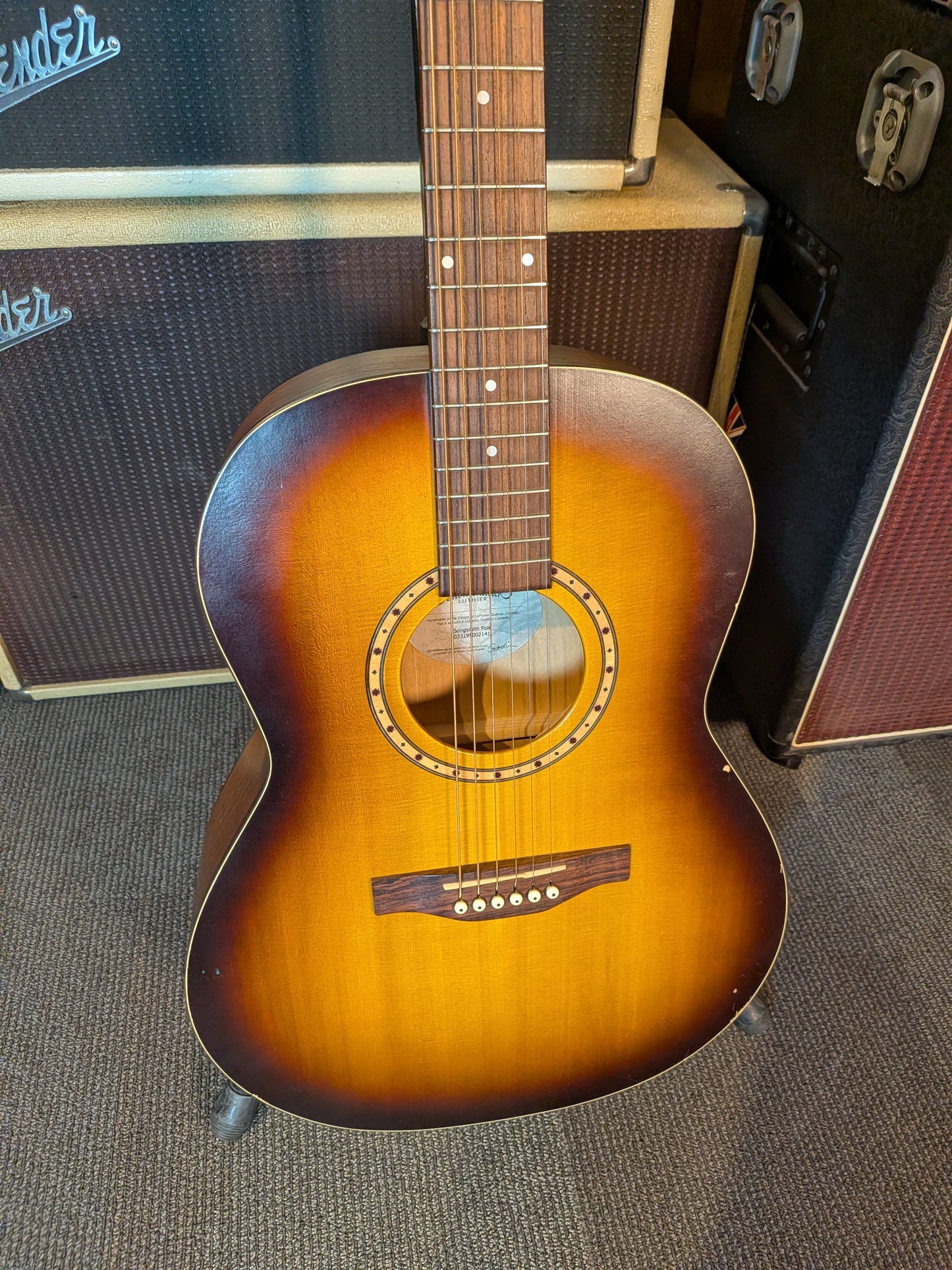 Simon & Patrick Songsmith Folk Acoustic Guitar w/Case - Sunburst (Used)