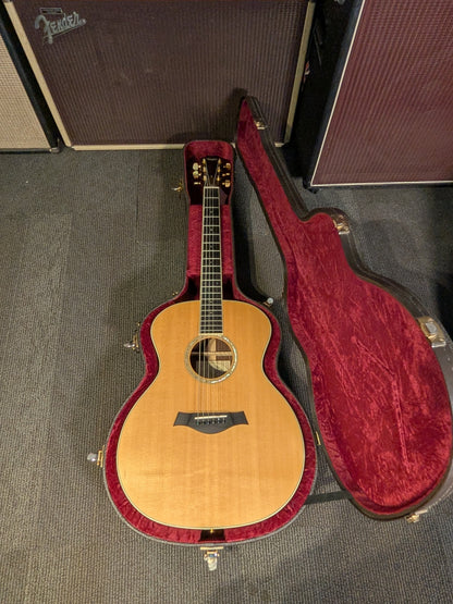 Taylor GA8 Grand Auditorium Acoustic Guitar w/Case - Natural (2007)