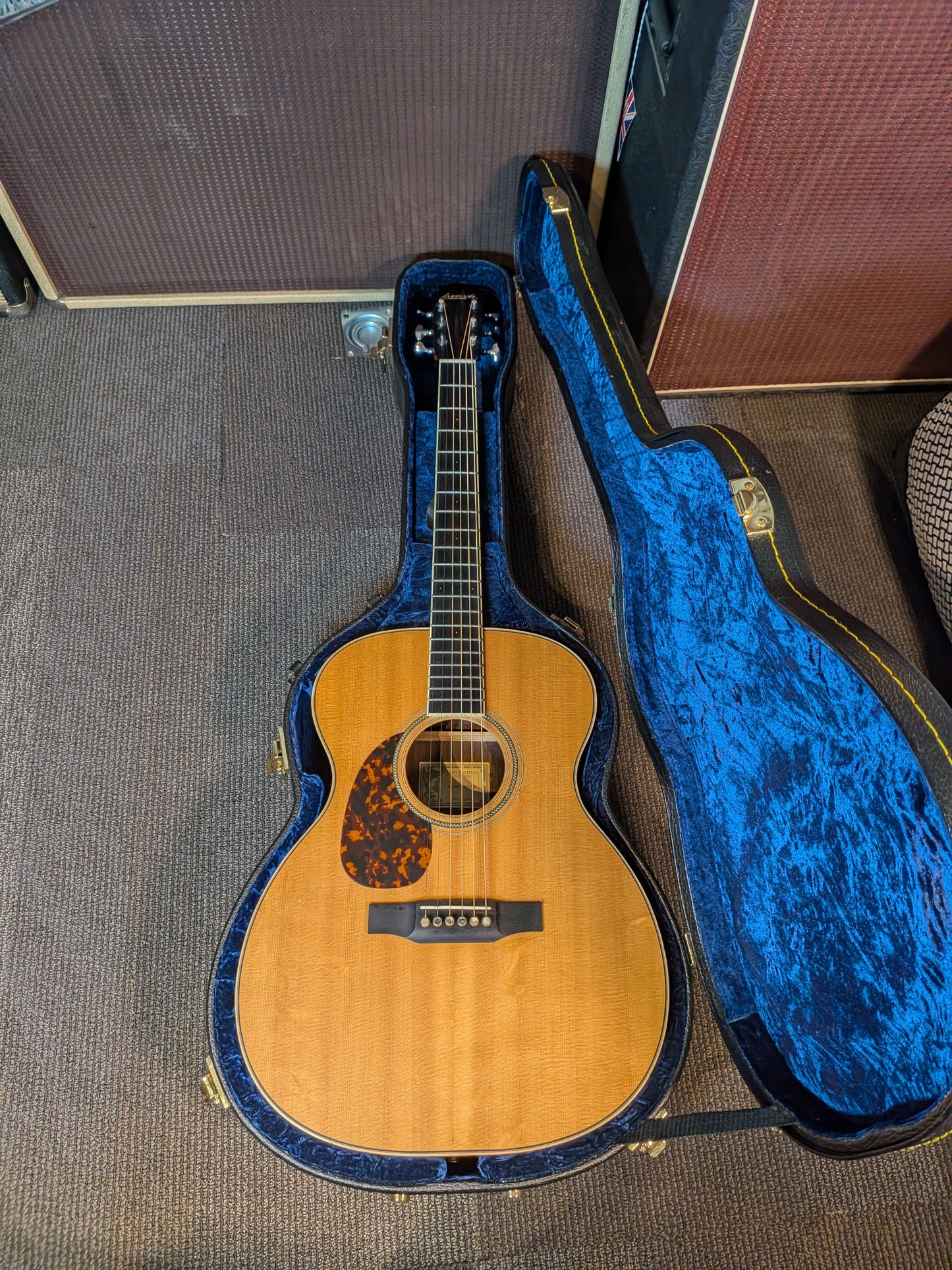 Larrivée OM-03R Left Handed Acoustic/Electric Guitar w/Case (2011)