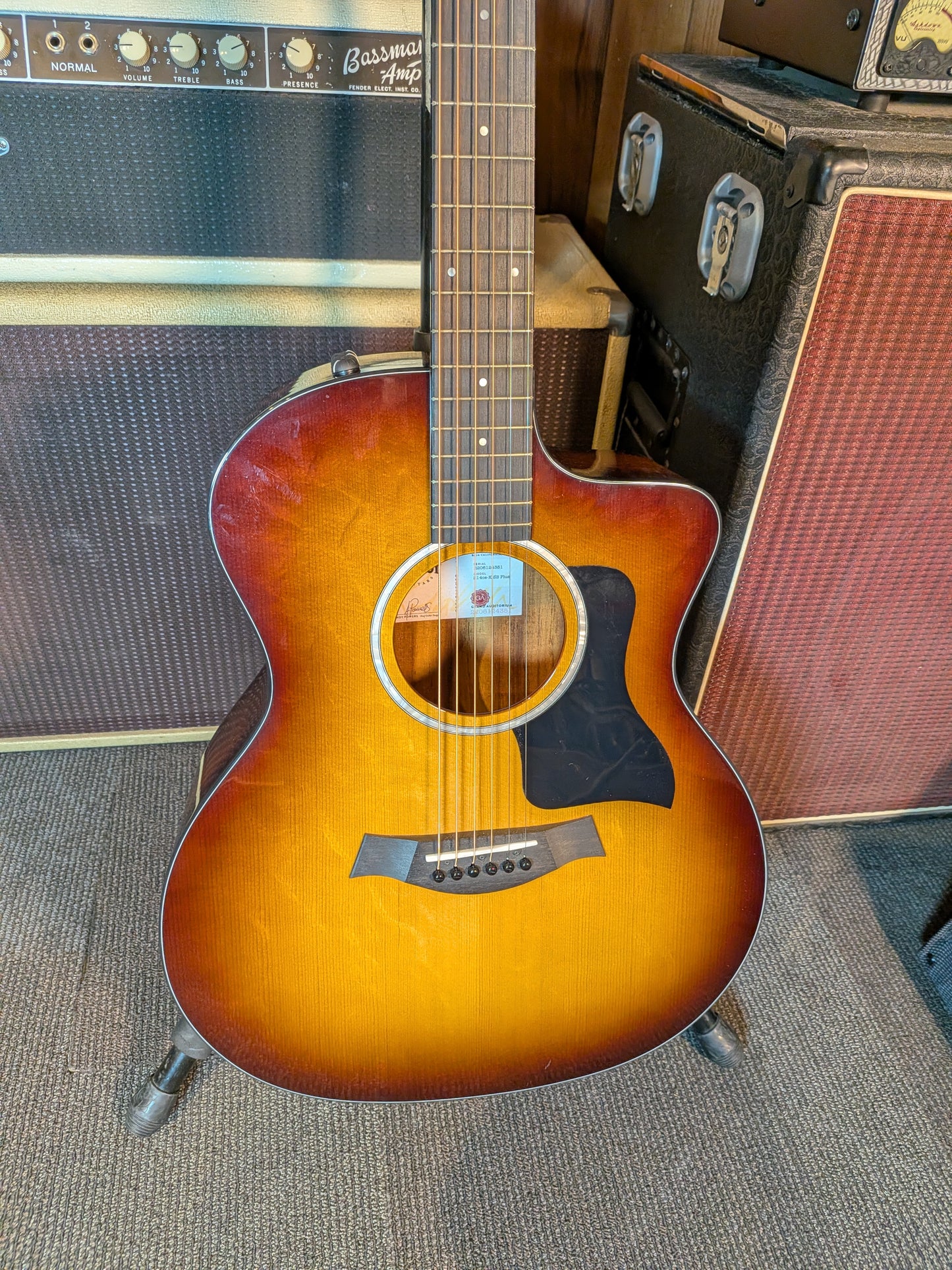 Taylor 214ce-K SB Plus Acoustic/Electric Guitar w/Gig Bag - Shaded Edgeburst (2022)
