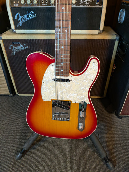 Fender American Deluxe Telecaster w/Case - Aged Cherry Burst (2014)
