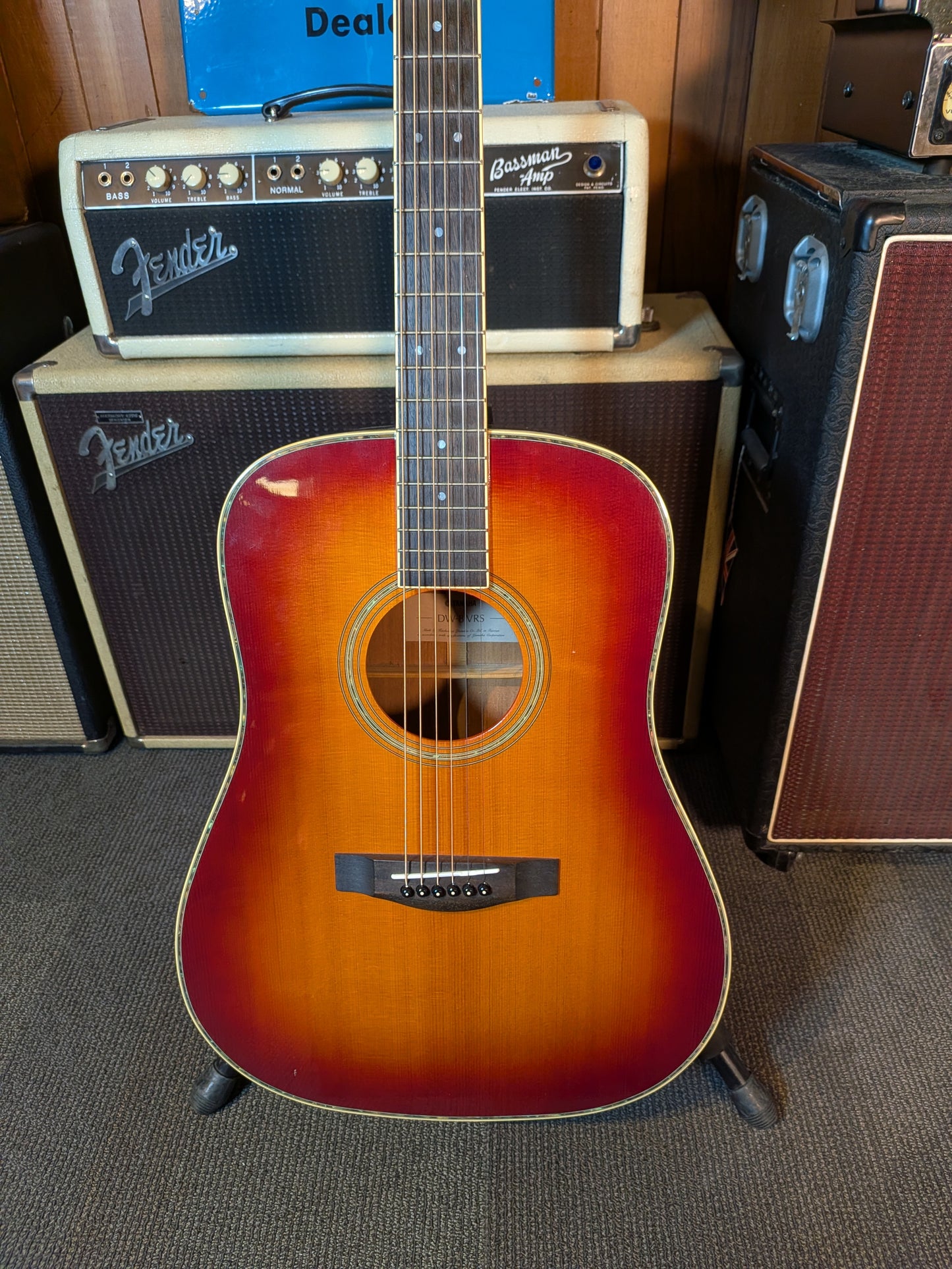 Yamaha DW-8 Dreadnought Acoustic/Electric Guitar w/Case - Vintage Red Sunburst (Used)