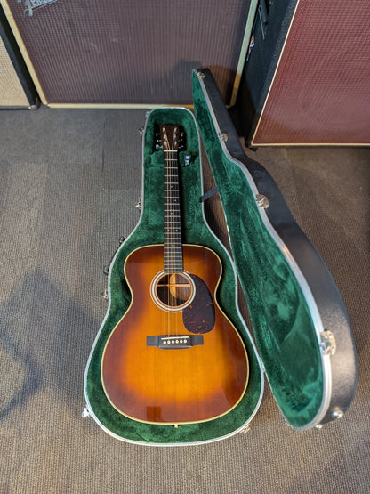 Martin Standard Series 000-28 Acoustic Guitar w/Case - Ambertone (2021)