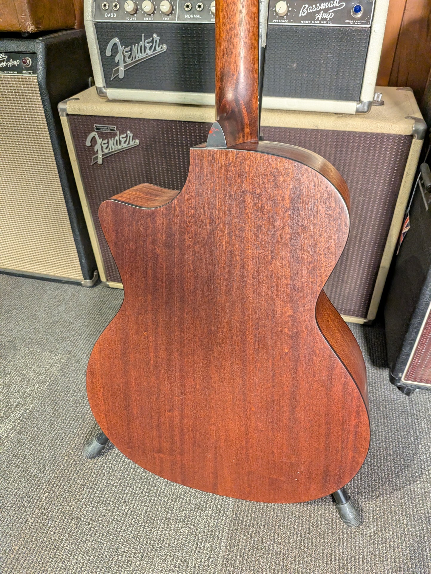 Eastman AC122-2CE Grand Auditorium Acoustic/Electrc Guitar w/Gig Bag - Satin Black (B-Stock Serial #M2230043)