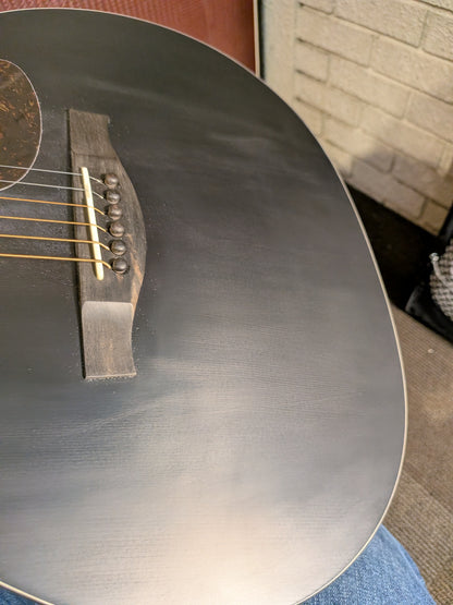 Eastman AC122-2CE Grand Auditorium Acoustic/Electrc Guitar w/Gig Bag - Satin Black (B-Stock Serial #M2230043)