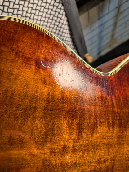 Eastman AR805E Hollow Body Arch Top Electric Guitar w/Case - Classic Finish (2005)