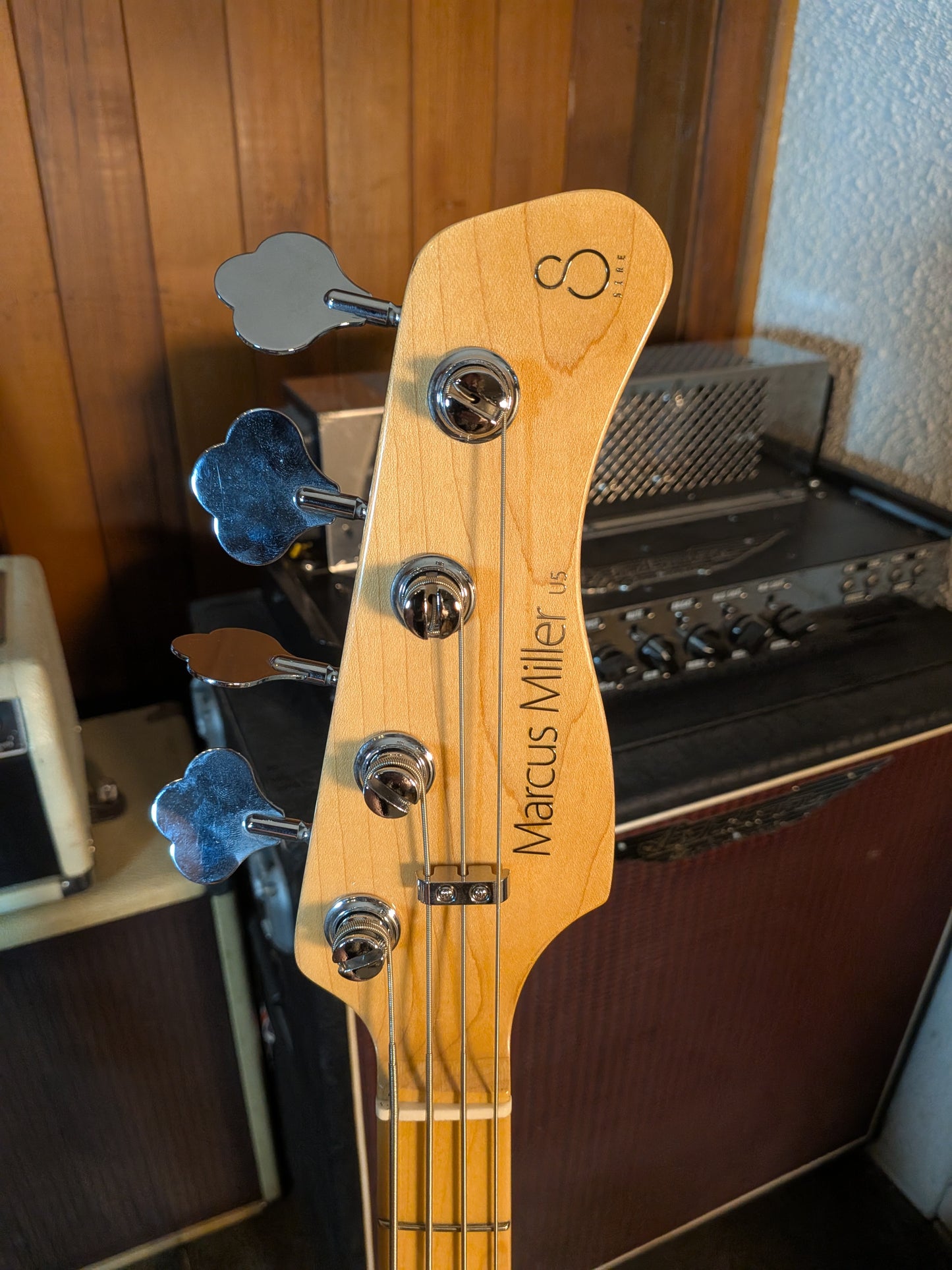 Sire Marcus Miller U5 Alder 4-String Passive Short Scale Electric Bass Guitar - Natural (Store Demo)