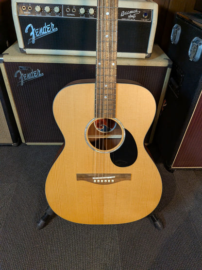 Eastman PCH1 OM Acoustic Guitar w/Gig Bag - Natural (Serial #M2606191)