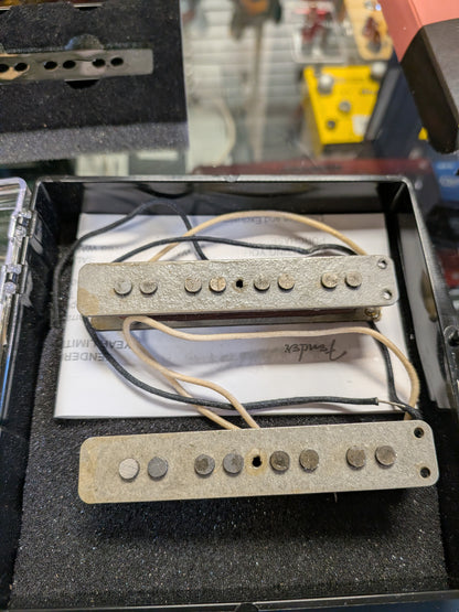 Fender Pure Vintage '74 Jazz Bass Pickup Set w/Box - Black (Used)