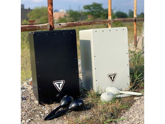 Tycoon TKBSC-29 Cajon w/Bag & Maracas - Grey