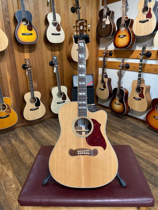 Gibson Songwriter DLX EC Studio w/Case (2012)