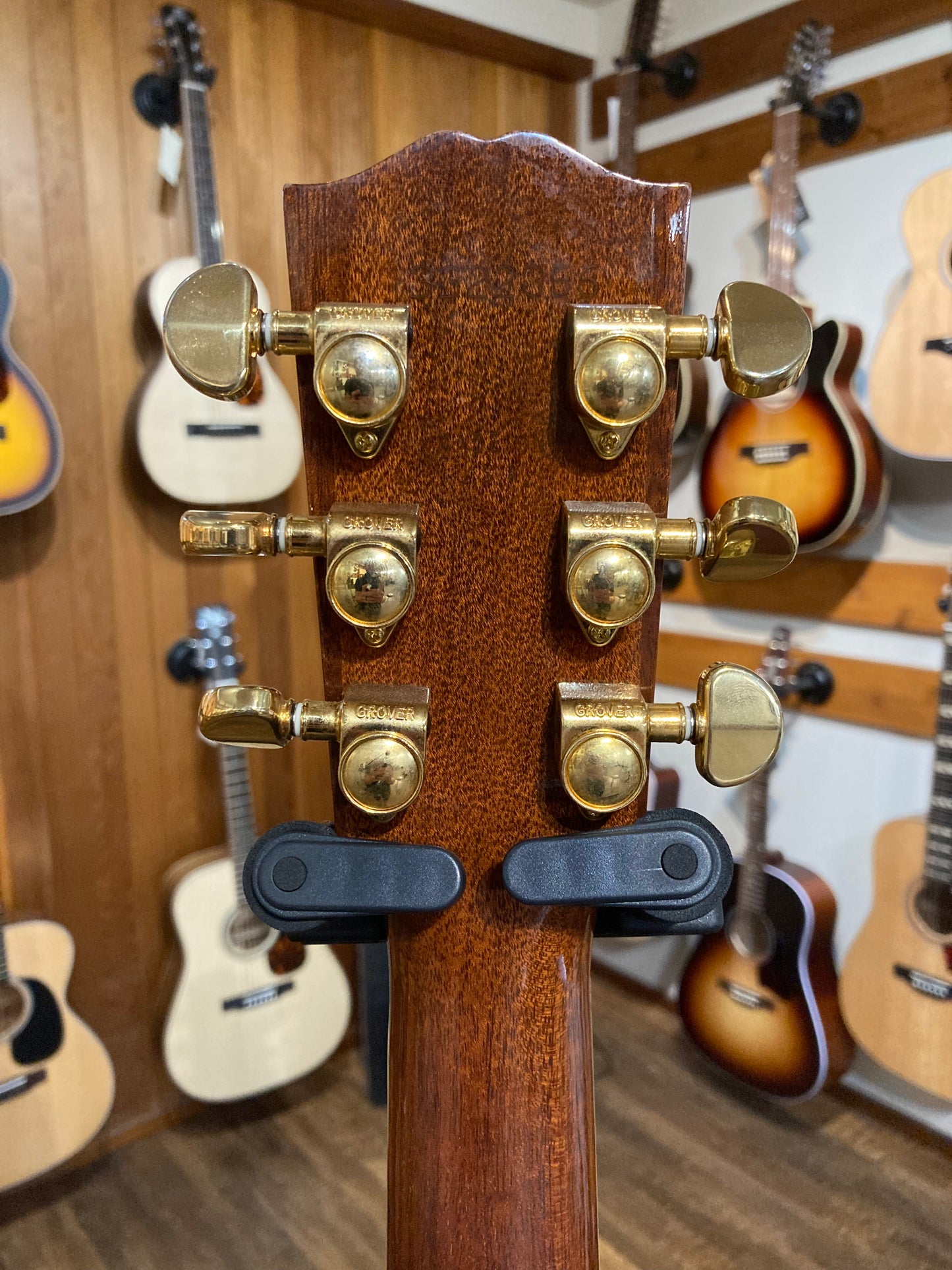 Gibson Songwriter DLX EC Studio w/Case (2012)