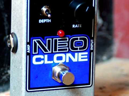 Electro-Harmonix Neo Clone Analog Chorus Pedal