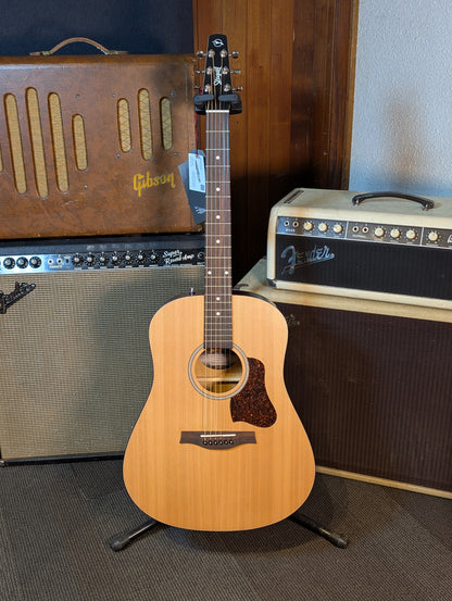 Seagull S6 Original Dreadnought Acoustic Guitar w/Gig Bag (Serial #046386019617)