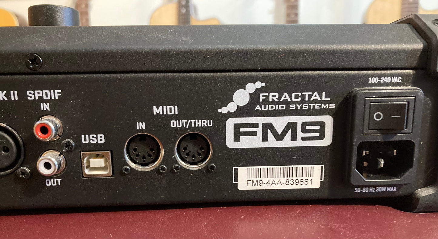 FM9 Amp Modeler / Multi-FX / Foot Controller (Used)