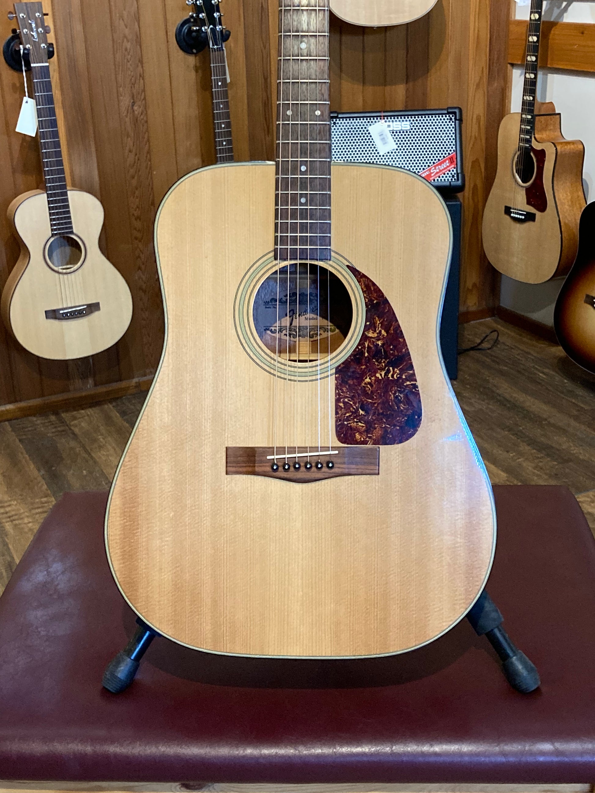 Fender f210 deals