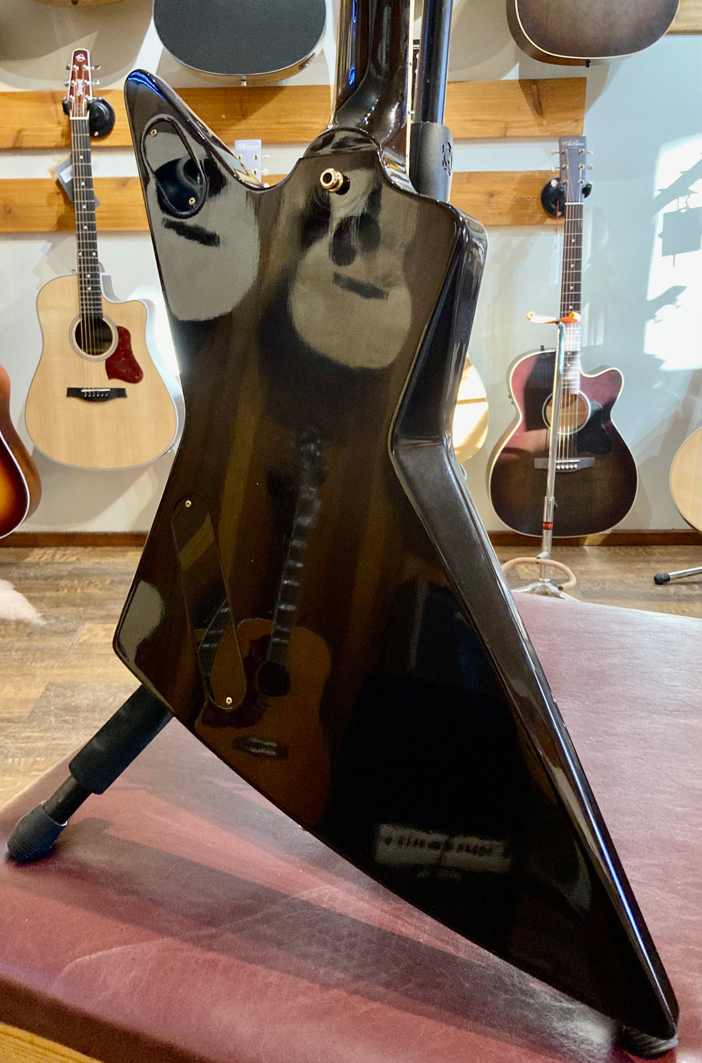 Gibson "50 Year Commemorative Explorer" Guitar of the Month (2008)