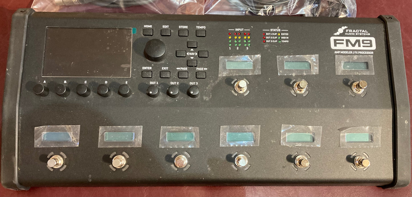 FM9 Amp Modeler / Multi-FX / Foot Controller (Used)