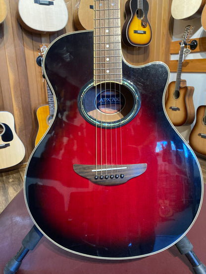 Yamaha APX 700 (Used)