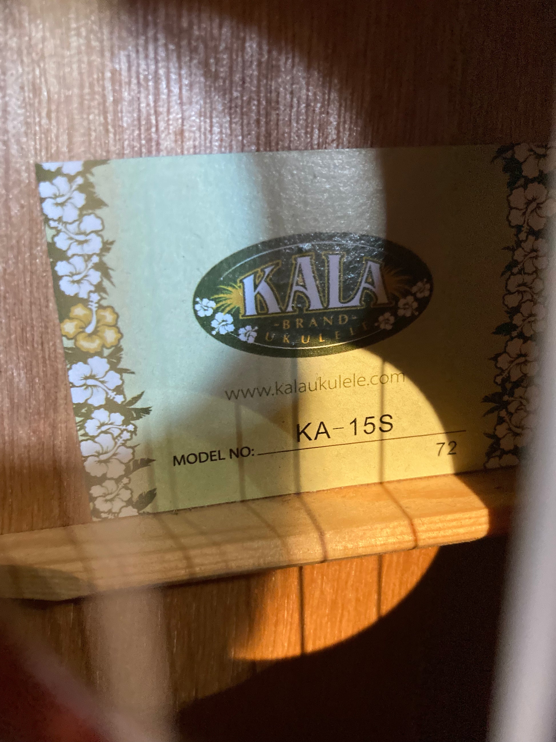 Ukulele Soprano Kala KA-15S In Mogano - Per Principianti Ed Esperti, Suono Caldo E Elegante - Foto 10