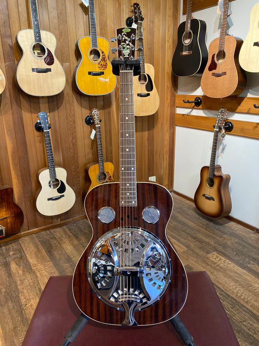 Regal RD30 Roundneck Resonator (Used)