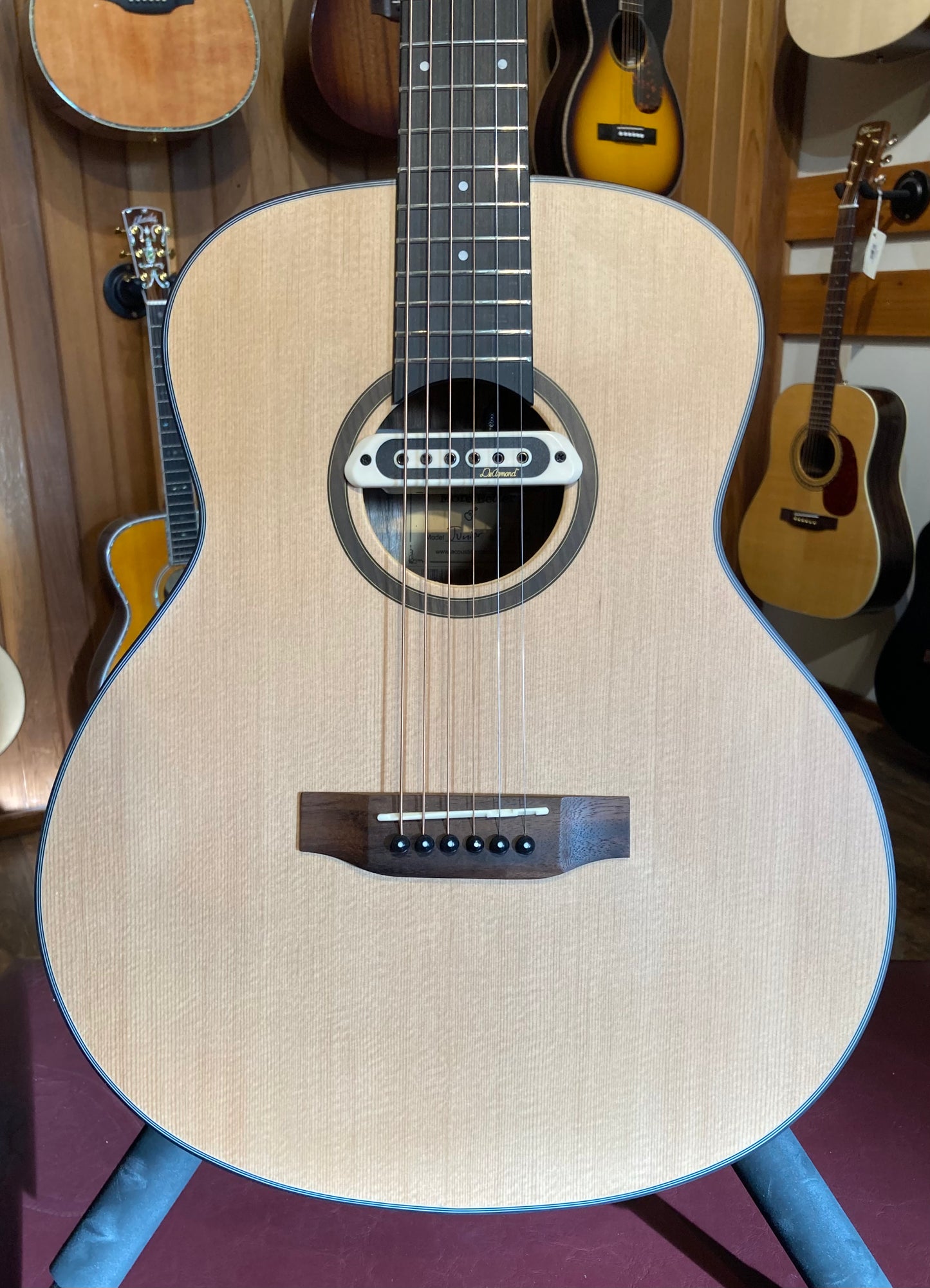 More Better Junior Acoustic Guitar w/DeArmond Toneboss Pickup