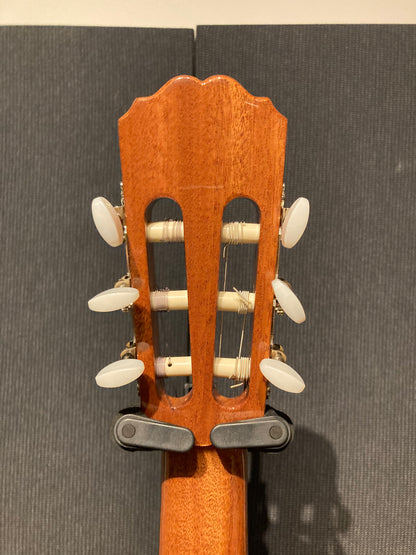 Alhambra K1C 3/4 Size Classical w/Case (Used)