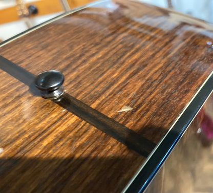 Taylor 710 w/Case (1994)