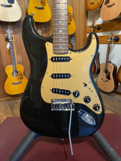 Fender American DLX Stratocaster (2005)