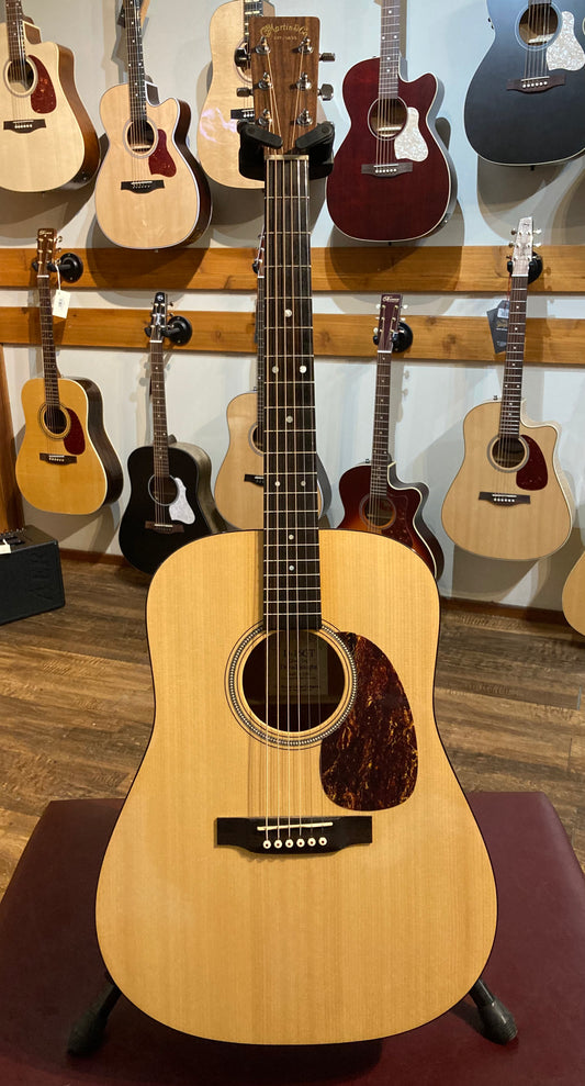 Martin D-16GT (2000)