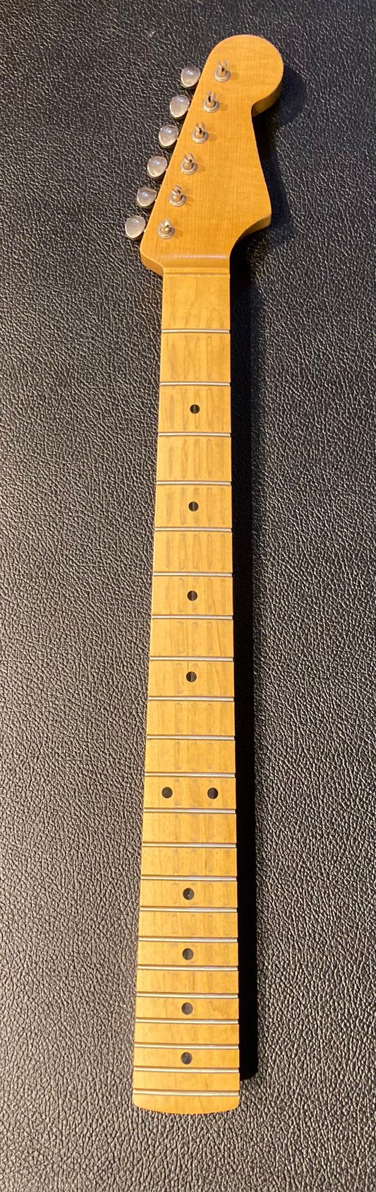 Musikraft S-Style Neck w/Kluson tuners (MJT aged)
